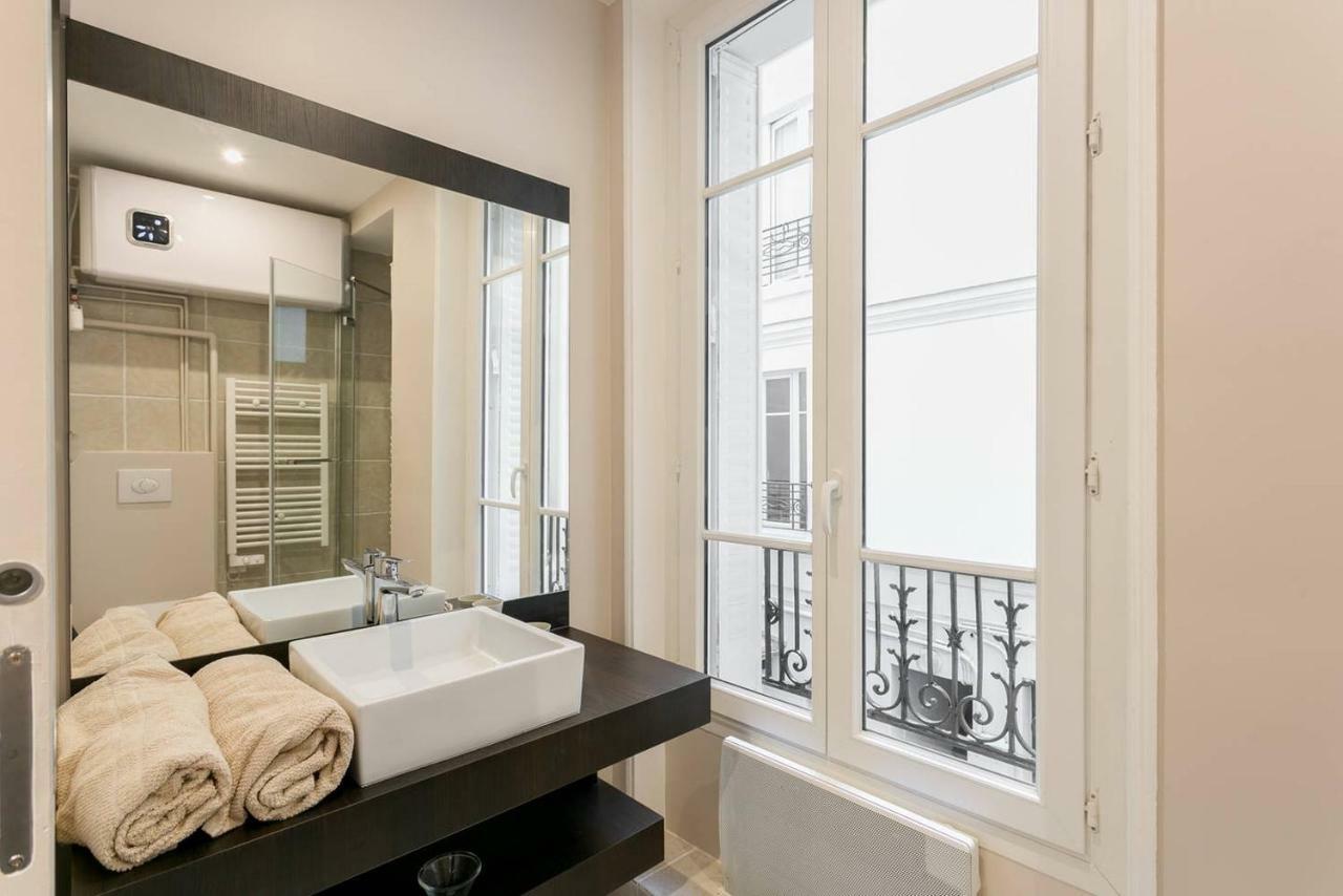 Ferienwohnung Studio Tour Eiffel et Champs-Elysees  Paris Exterior foto